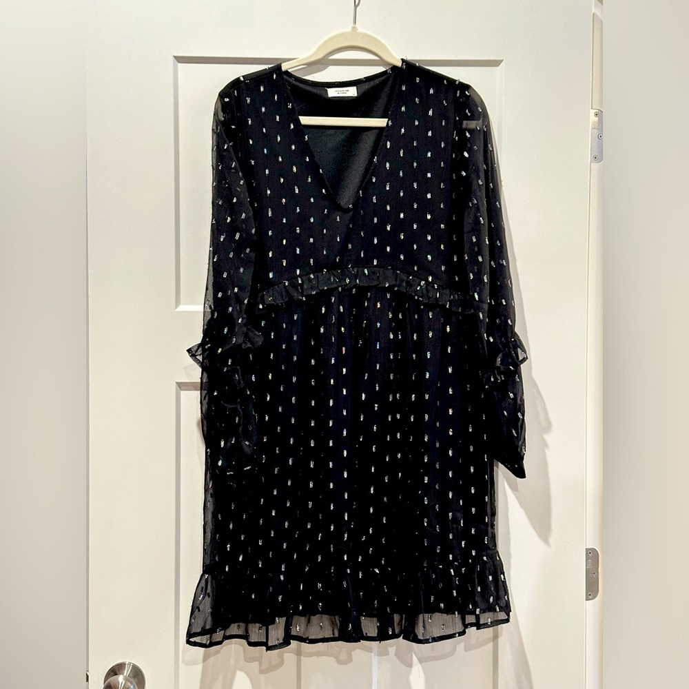 Beautiful black dress